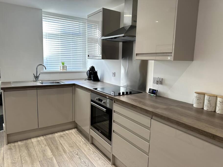 Cosy 1 Bedroom Apartment In Кардифф Экстерьер фото